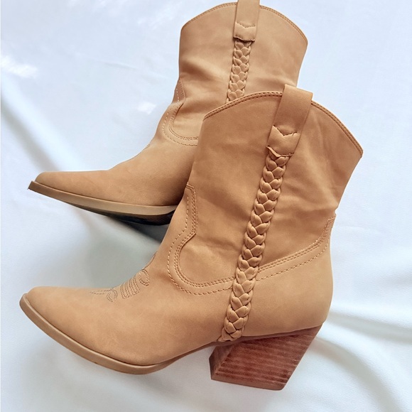 DV by Dolce Vita Braided Tan Ankle Booties - Picture 1 of 4